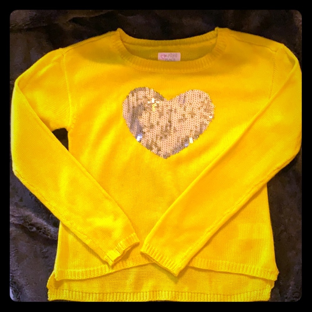 Child’s sweater with Sequin heart